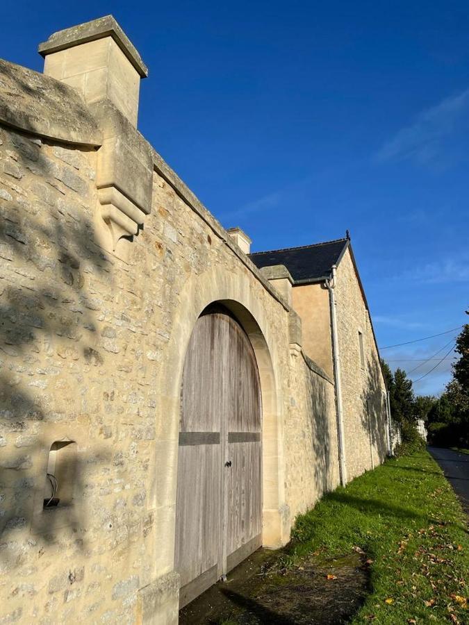 Le Clos Du Bas Courtil Guesthouse B&B Omaha Beach Osmanville ภายนอก รูปภาพ